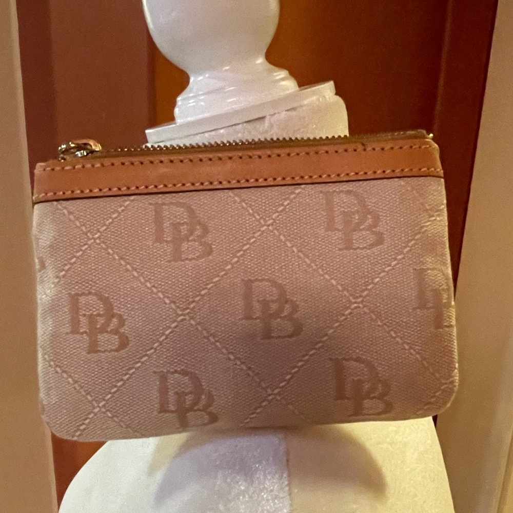 DOONEY & Bourke wallet.